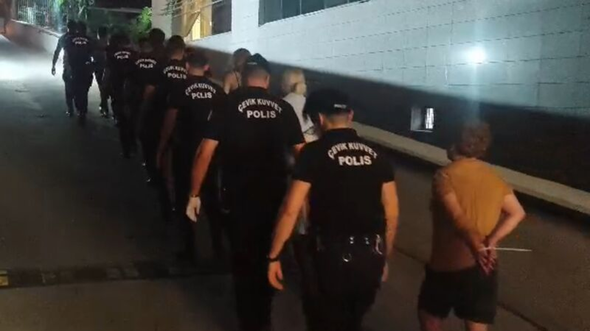 Mersin'de 'Ailem Güvende' Operasyonu: 36 Gözaltı, 28 Tutuklama