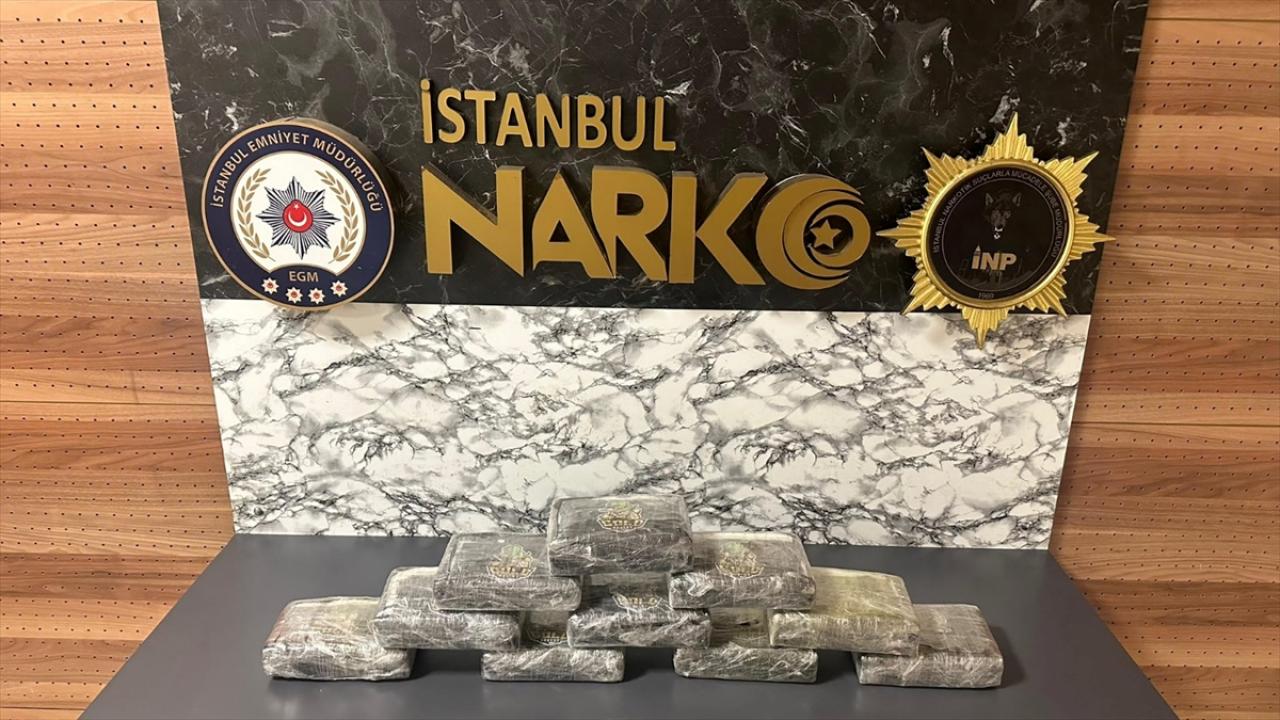 Çatalca'da Kokain Operasyonu: 11,5 Kilo Uyuşturucu Ele Geçirildi, 2 Gözaltı