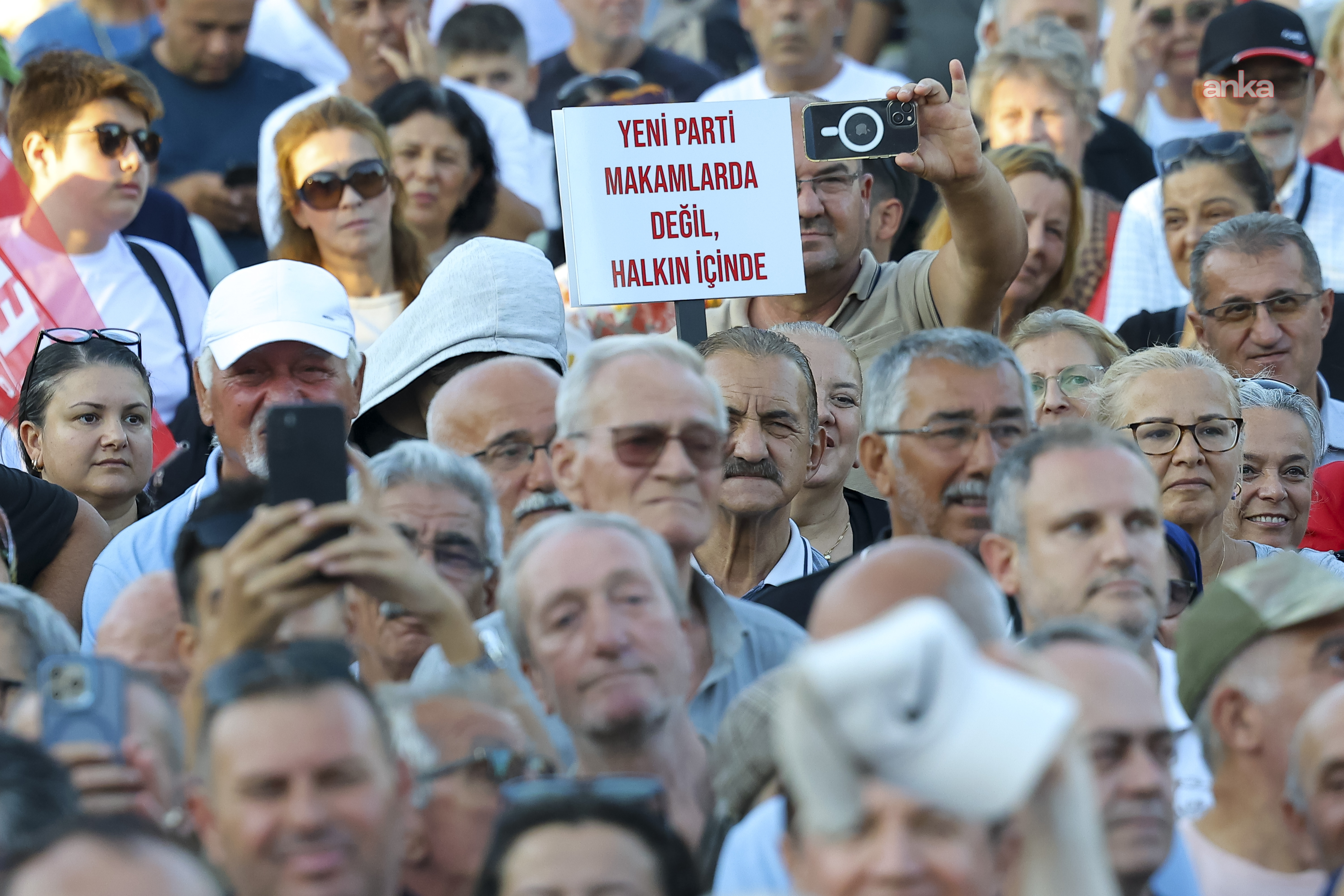 YENİ Parti'de köklü dönüşüm: Genel başkan dahil tüm yöneticiler üyelerin oyuyla seçilecek