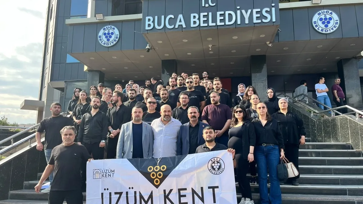 ÜzümKent İşçileri 210 Gündür Maaş Alamıyor: 'İçimizden Birinin Ölmesini mi Bekliyorlar?