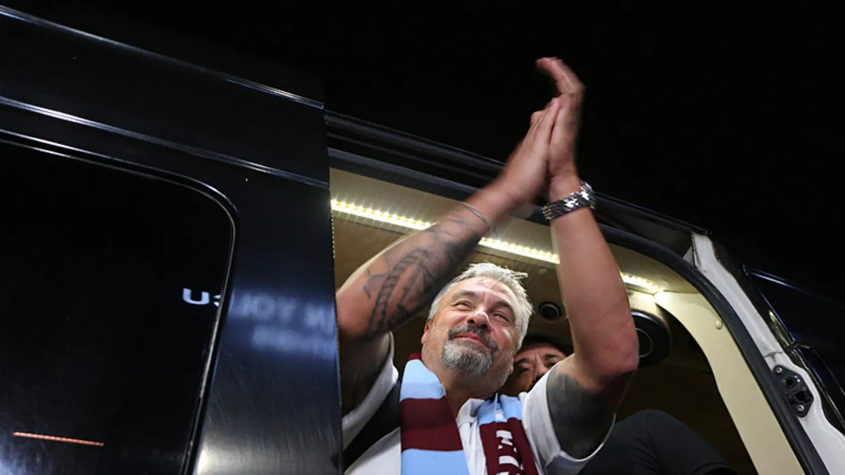 Trabzonspor, Süper Lig'de 53 Sezonda 63. Teknik Adam Değişikliğine Gidiyor