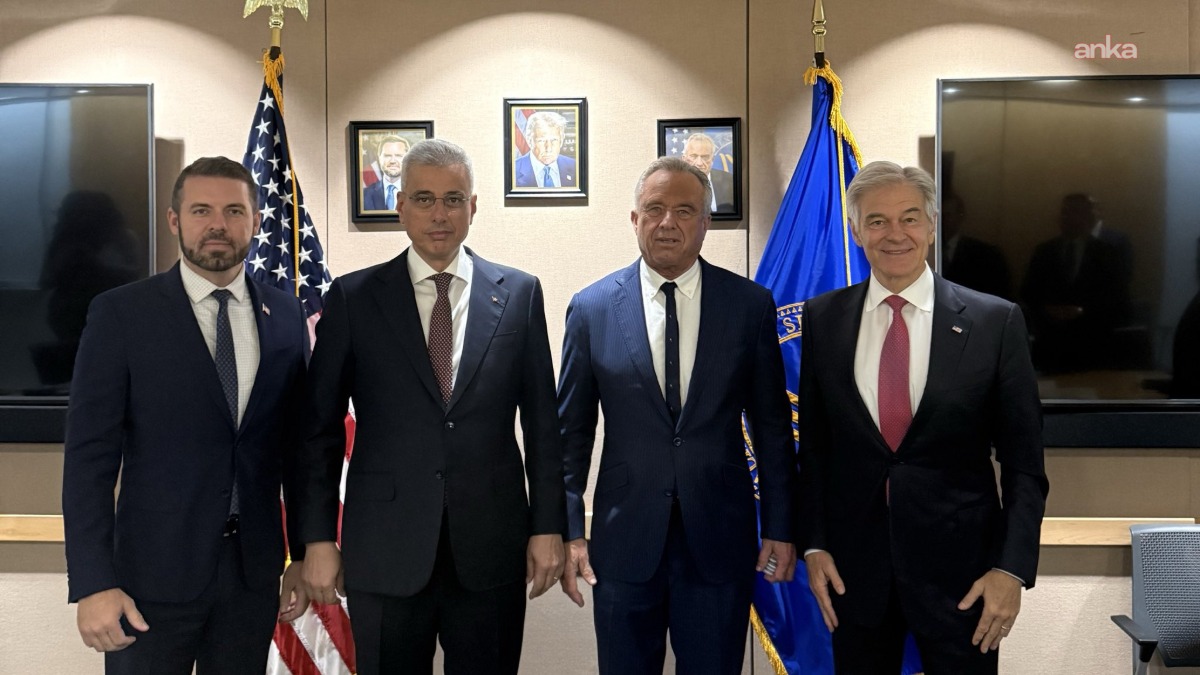 Sağlık Bakanı Memişoğlu, Washington'da ABD'li mevkidaşı Kennedy Jr. ile bir araya geldi