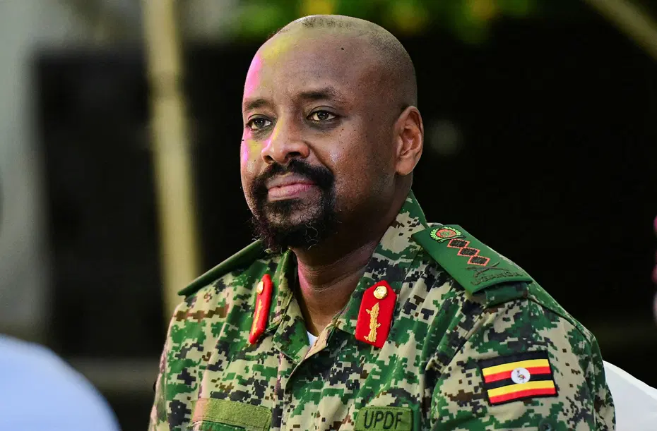 Uganda Savunma Komutanı Kainerugaba, Türkiye ile Askeri İşbirliğini Askıya Aldı