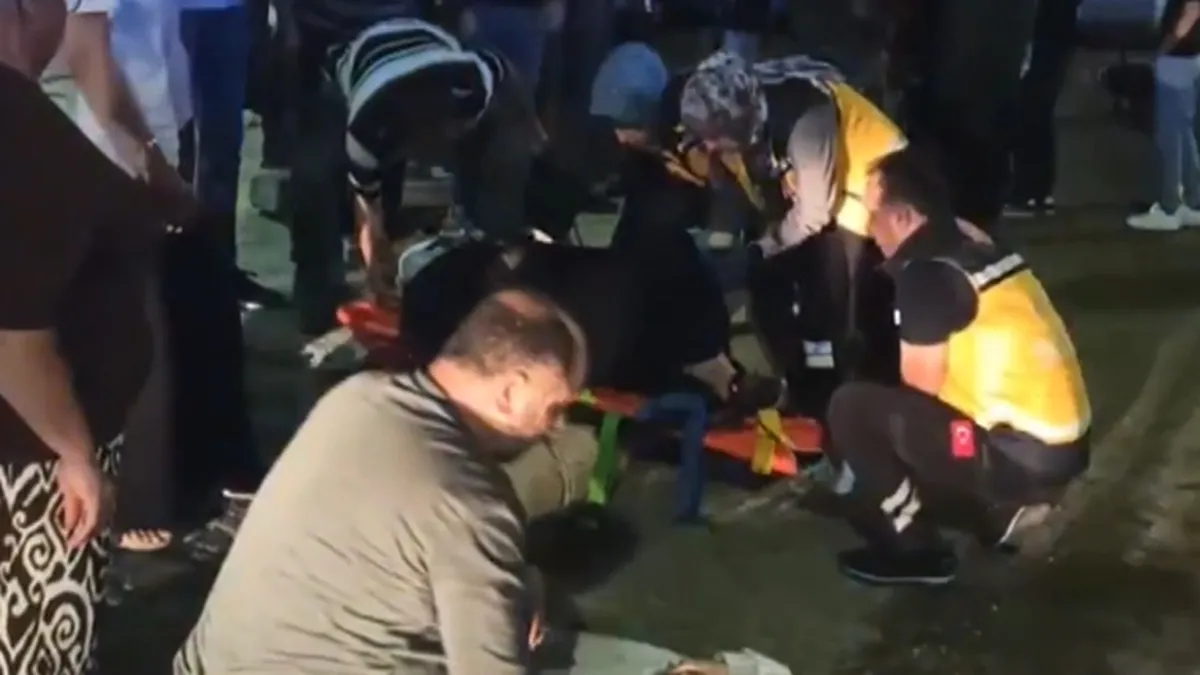 Pınarbaşı'nda Otomobil ile Motosiklet Çarpıştı: 3 Kişi Yaralandı