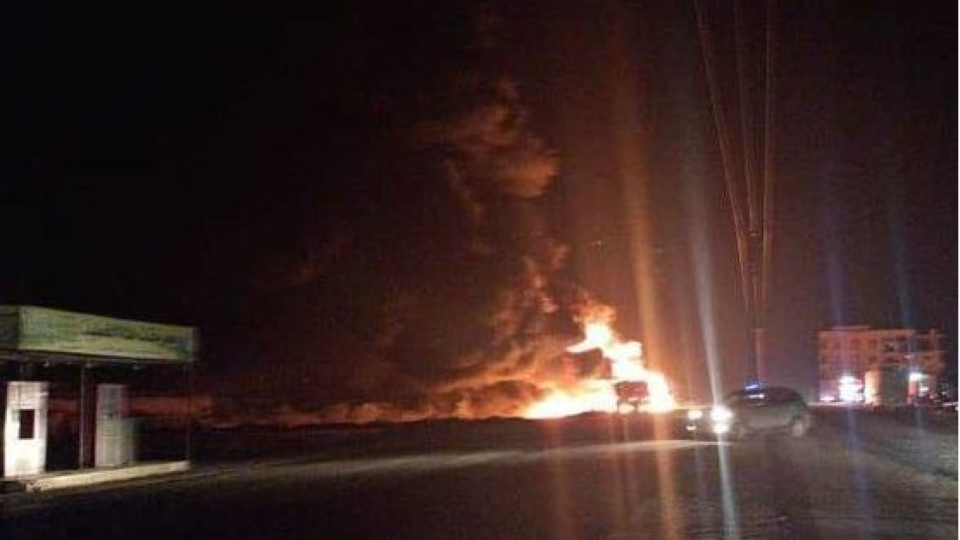 Halep'te Savunma Bakanlığı Mühimmat Deposunda Şiddetli Patlamalar