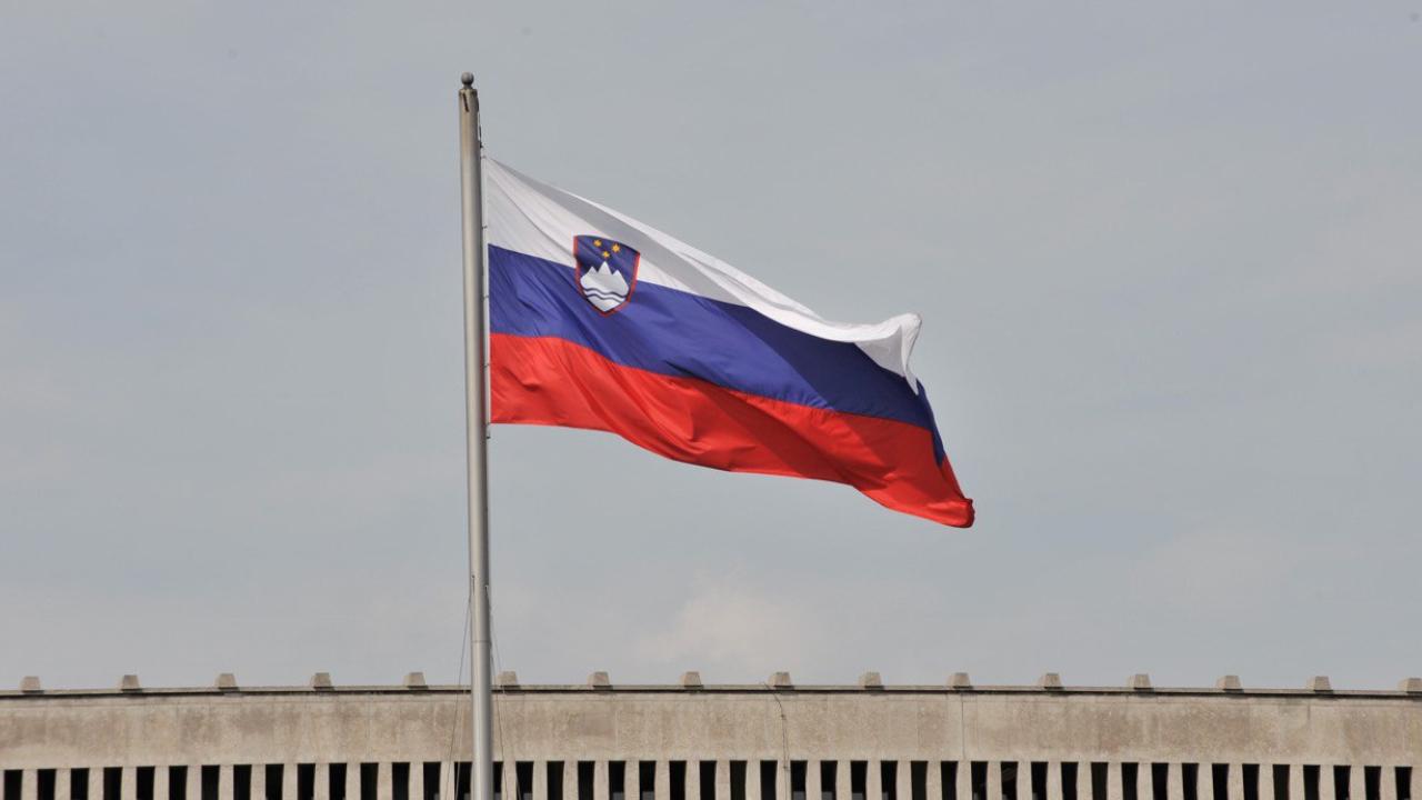 Slovenya'da muhalefet, İsrail'le yakınlaşan Dışişleri Bakanı Kajzer hakkında gensoru önergesi hazırlıyor