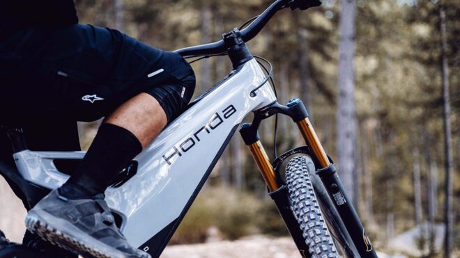Honda'dan Elektrikli Dağ Bisikleti Girişimi: Toni Bou Destekli Model 2027'de