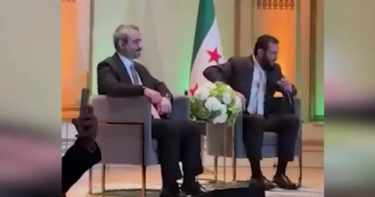 Şara, New York'ta Suriyeli temsilcilerle aynı sandalyeye oturdu