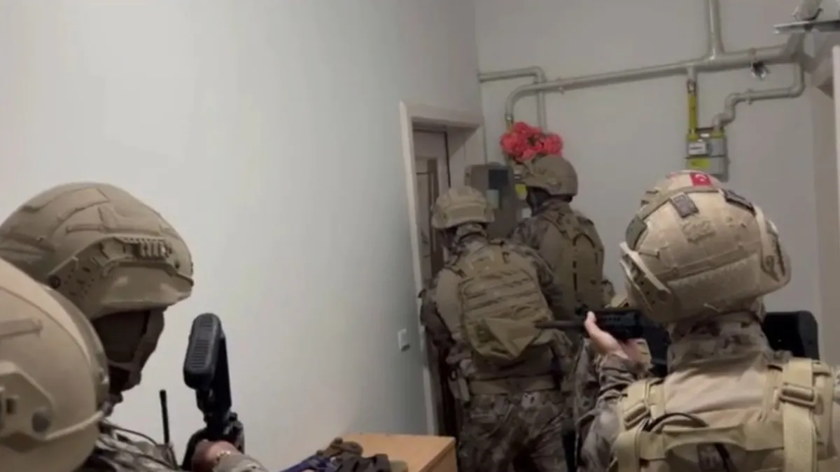 Kilis'te 'Çaycılar Grubu' Operasyonu: 18 Gözaltıdan 11'i Tutuklandı