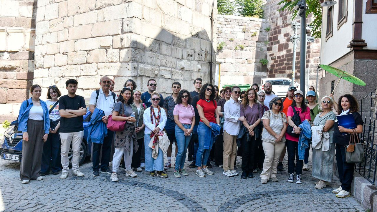 ABB'nin Roma Rotası Gezisiyle Ankaralılar Kendi Şehirlerini Yeniden Keşfetti