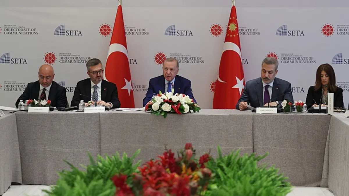 Erdoğan, New York'ta ABD'li Düşünce Kuruluşu Temsilcileriyle Bir Araya Geldi