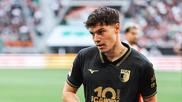 Beşiktaş, Augsburg'un genç yıldızı Mert Kömür'ü devre arasında kadrosuna katmak istiyor