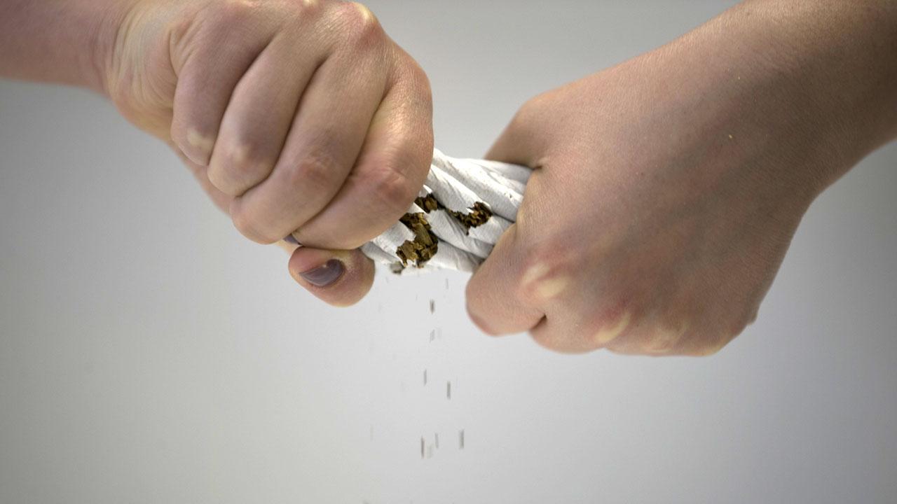 2015 Sonrası Doğanlara Ömür Boyu Sigara Yasağı Geliyor: Kanun Teklifi Ekim'de Meclis'te