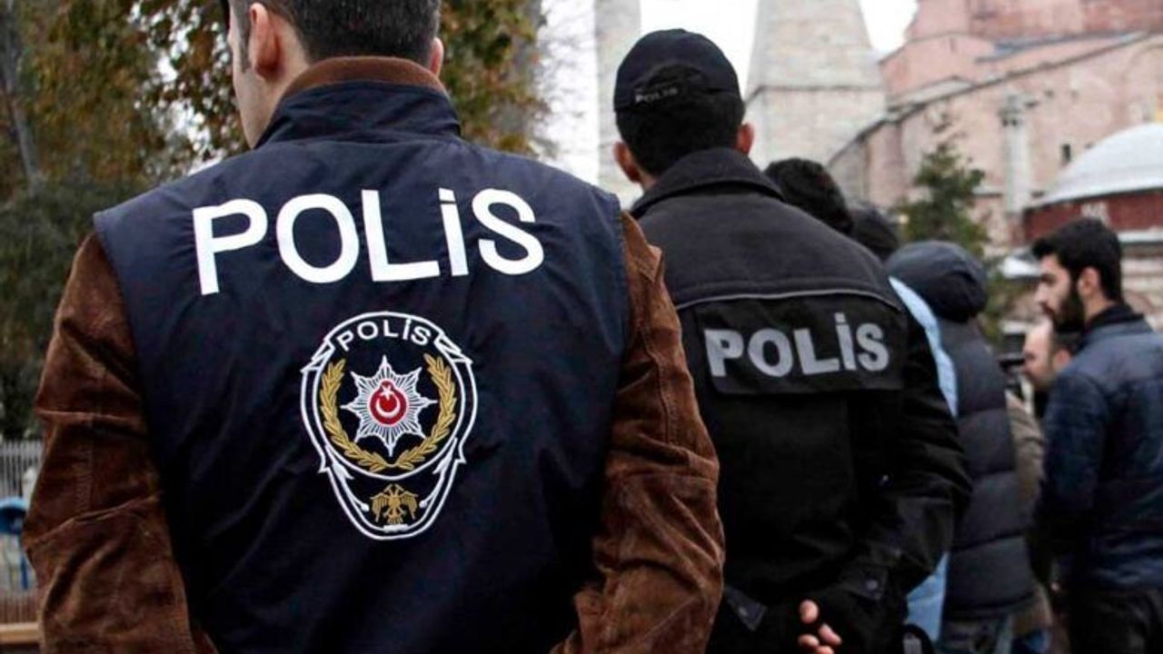 Keçiören'de görev başındaki 3 polis memuru saldırıda yaralandı