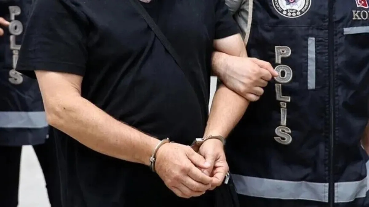 Mersin'de sahte polis tuzağı: 435 bin lirasını kaptıran S.V.'nin şikayetiyle 4 şüpheli tutuklandı