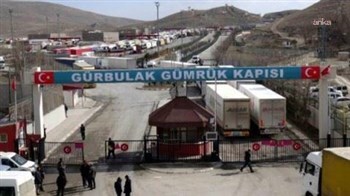 Gürbulak Sınır Kapısı'nda gümrük memurlarına bıçaklı tehdit: Şüpheli gözaltına alındı