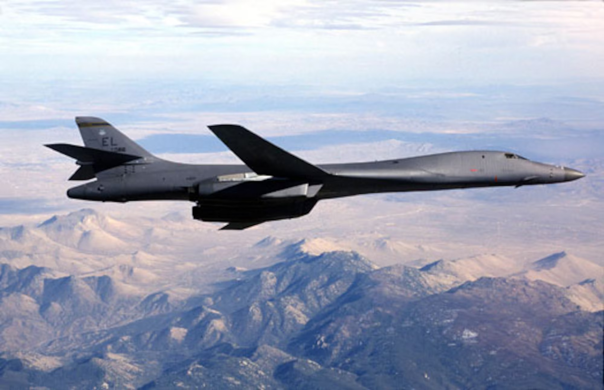 ABD, RAF Fairford Üssü'ndeki Tüm Bombardıman Uçaklarını Geri Çekti