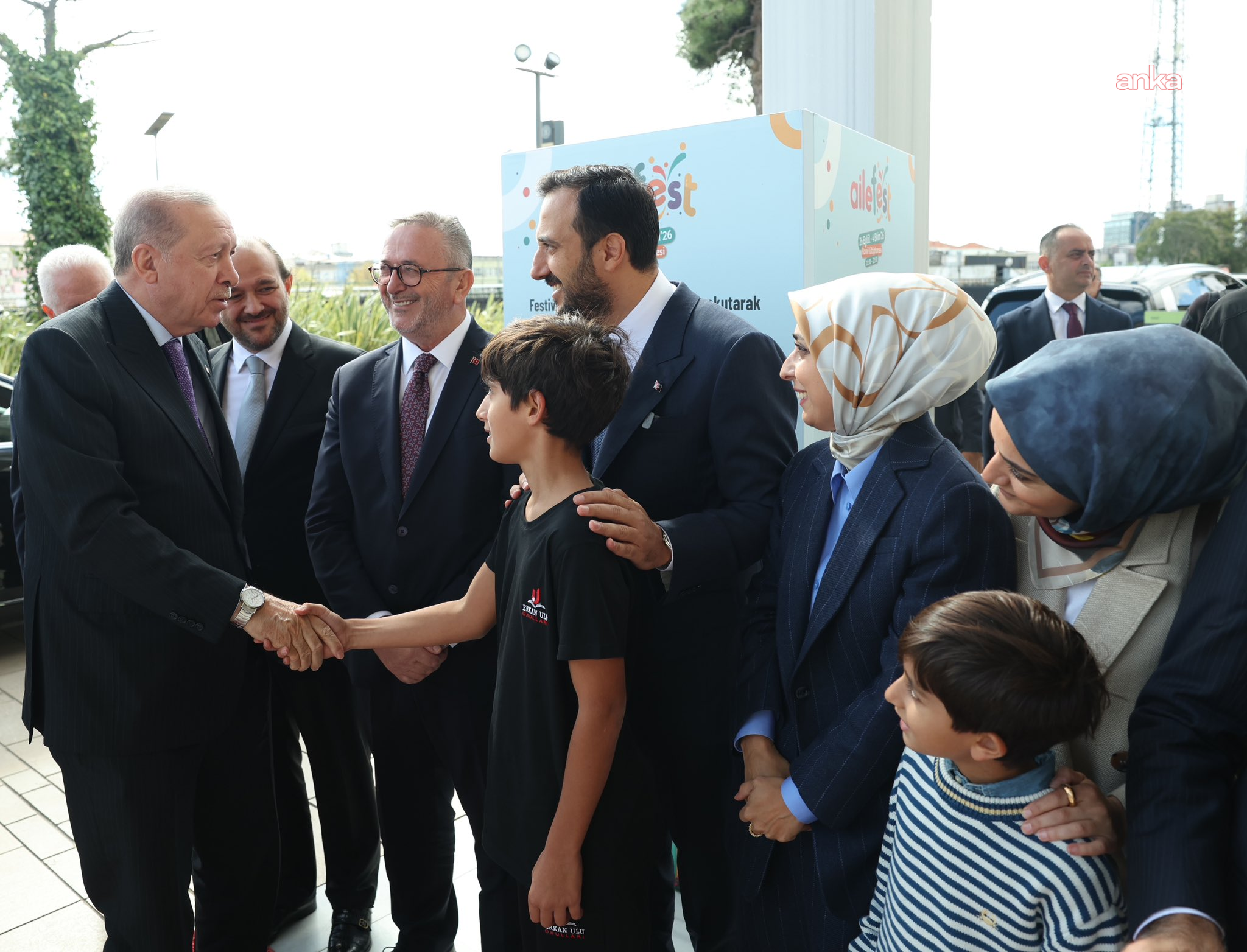 Cumhurbaşkanı Erdoğan Rami Kütüphanesi'nde AileFest26'yı Ziyaret Etti