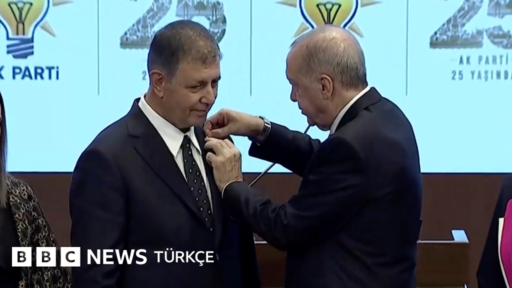 Cemil Tugay AKP'ye Katıldı: 'AKP Kimsesizlerin Kimsesidir