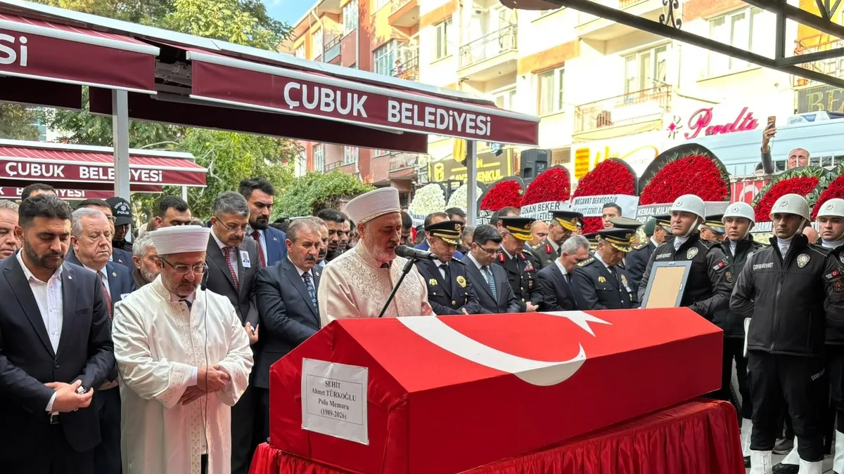 Pursaklar'da Şehit Olan Polis Memuru Ahmet Türkoğlu Çubuk'ta Defnedildi