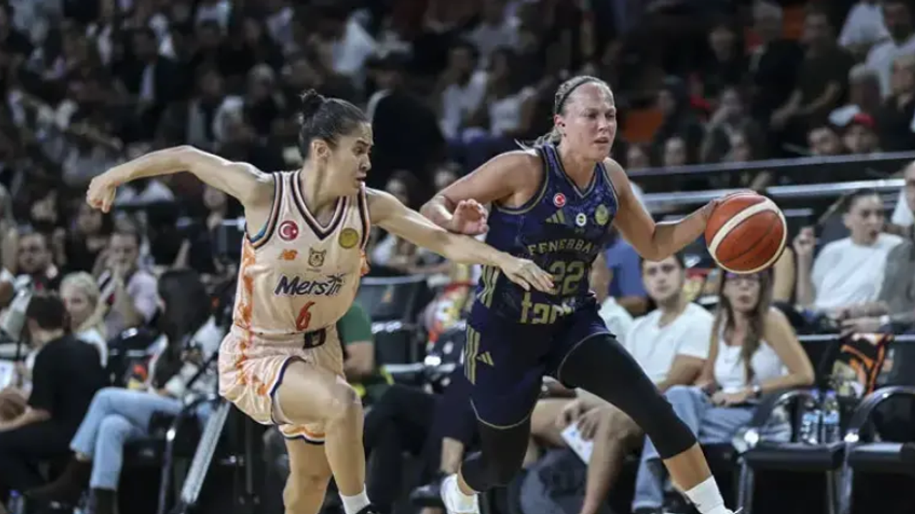 Fenerbahçe Tarfin, ÇBK Mersin'i 79-71 Yenerek FIBA Süper Kupa'yı Kazandı