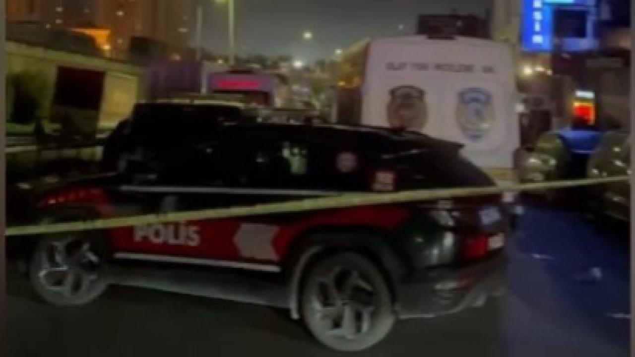 Küçükçekmece'de eğlence mekanında kanlı gece: Müşteri ve izinli polis memuru hayatını kaybetti