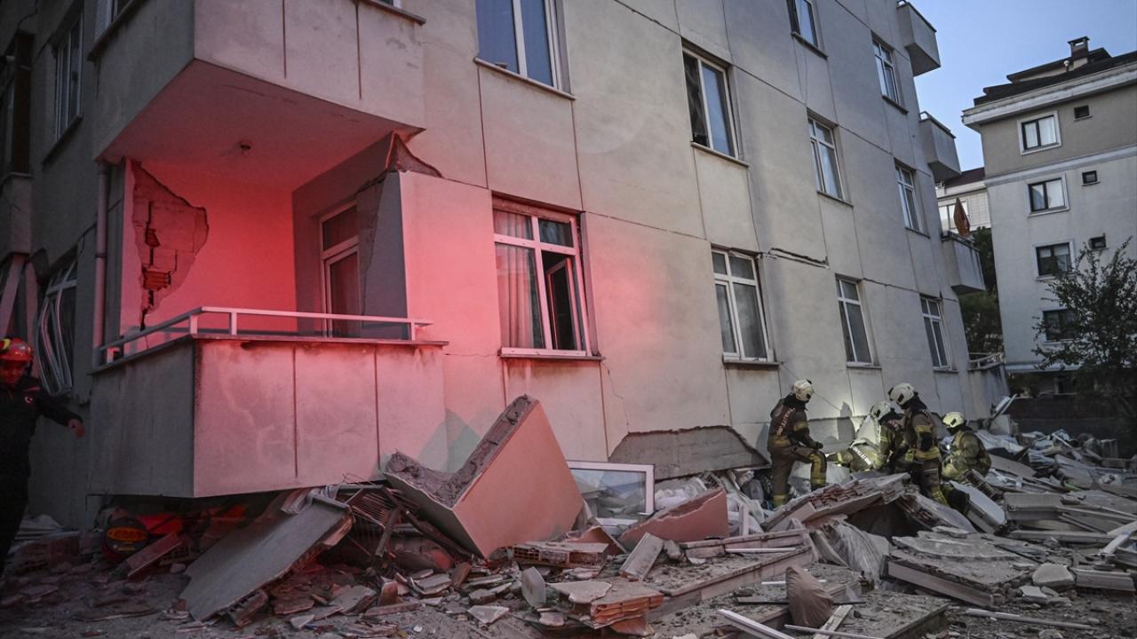 Maltepe'de Çöken Binanın Duvarlarındaki Çatlaklar Nisan'dan Beri Biliniyordu