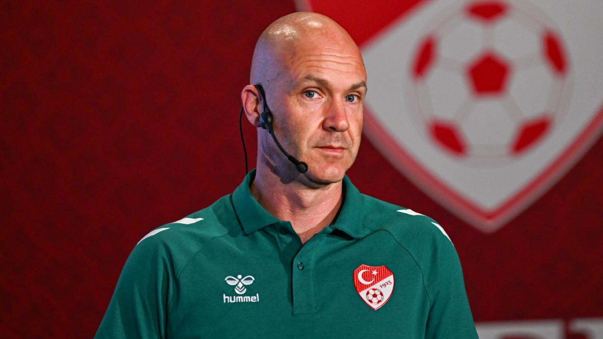 Süper Lig 7. Haftada Anthony Taylor Dönemi Başlıyor: Maçların Hakemleri Açıklandı