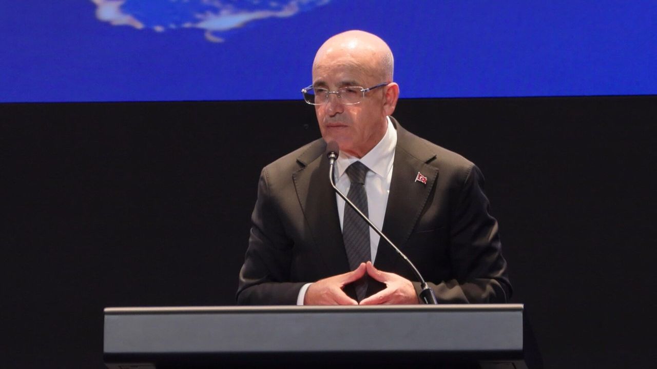 Şimşek'ten fon soruşturması açıklaması: 43 bin yatırımcının parası bankalara aktarıldı