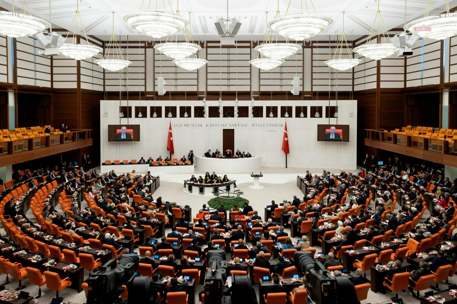 TBMM Genel Kurulu AK Parti'nin Çalışma Takvimi Önerisini Kabul Etti
