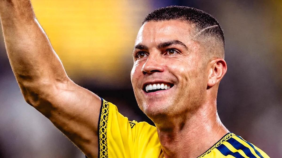 Ronaldo 980. golüyle tarihe geçiyor: Al Nassr, Diriyah'ı 3-0 mağlup etti