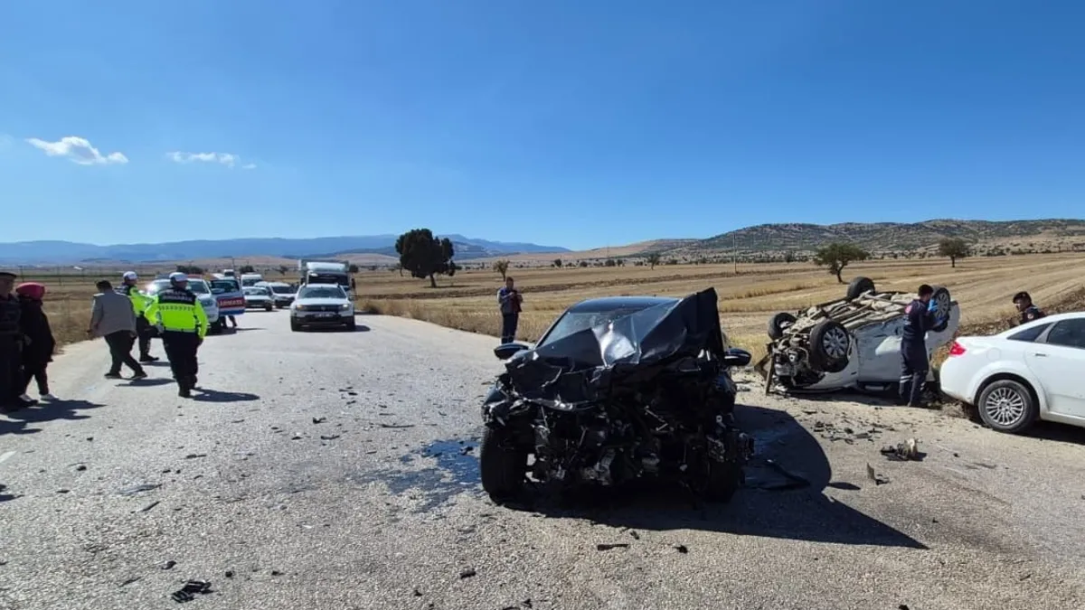 Yeşilova'daki Trafik Kazasında Uğur Yalçın Hayatını Kaybetti, Ölü Sayısı 2'ye Yükseldi