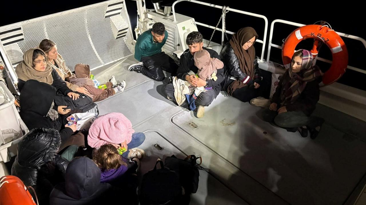 Seferihisar Açıklarında 5'i Çocuk 13 Düzensiz Göçmen Yakalandı