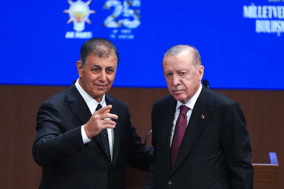 Cemil Tugay, AK Parti'ye geçiş kararını ve Erdoğan'la Beştepe görüşmesini anlattı