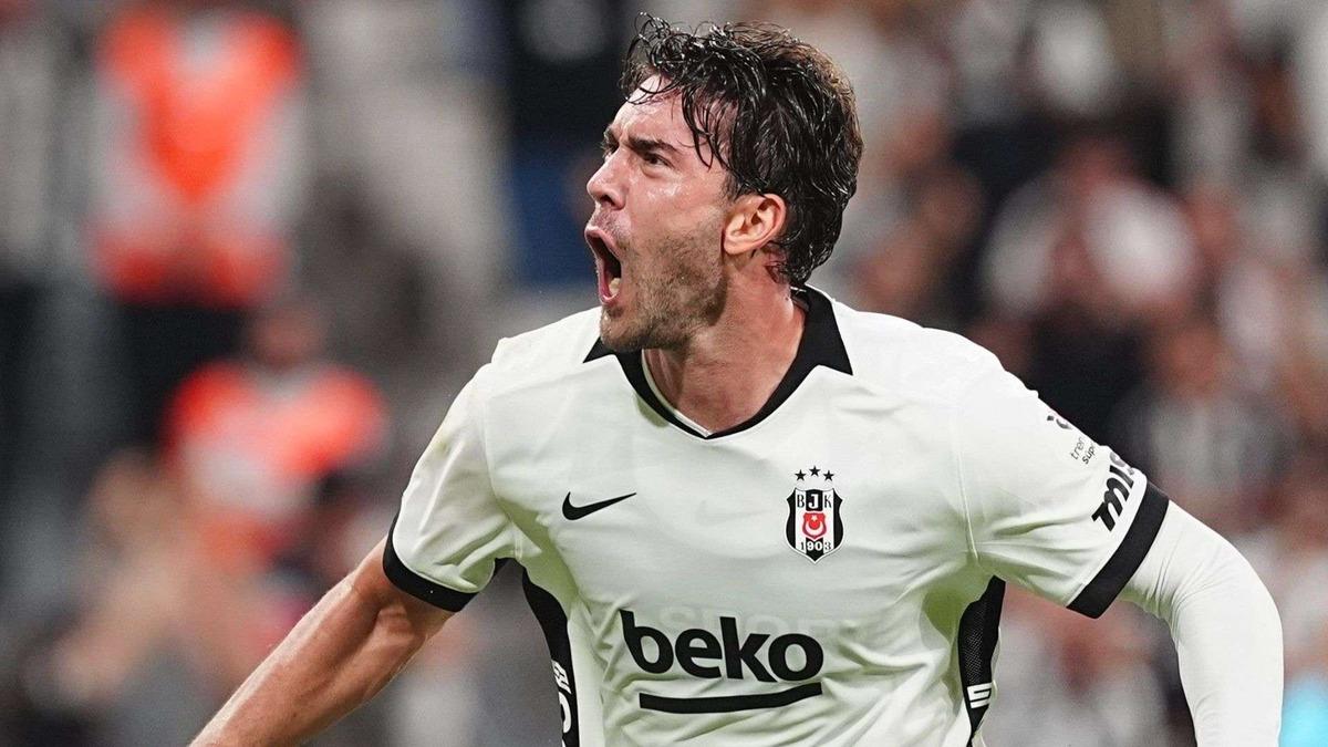 Vlahovic Beşiktaş tarihine geçti: İlk 4 maçta 4 gol, 8 penaltıda 8 gol
