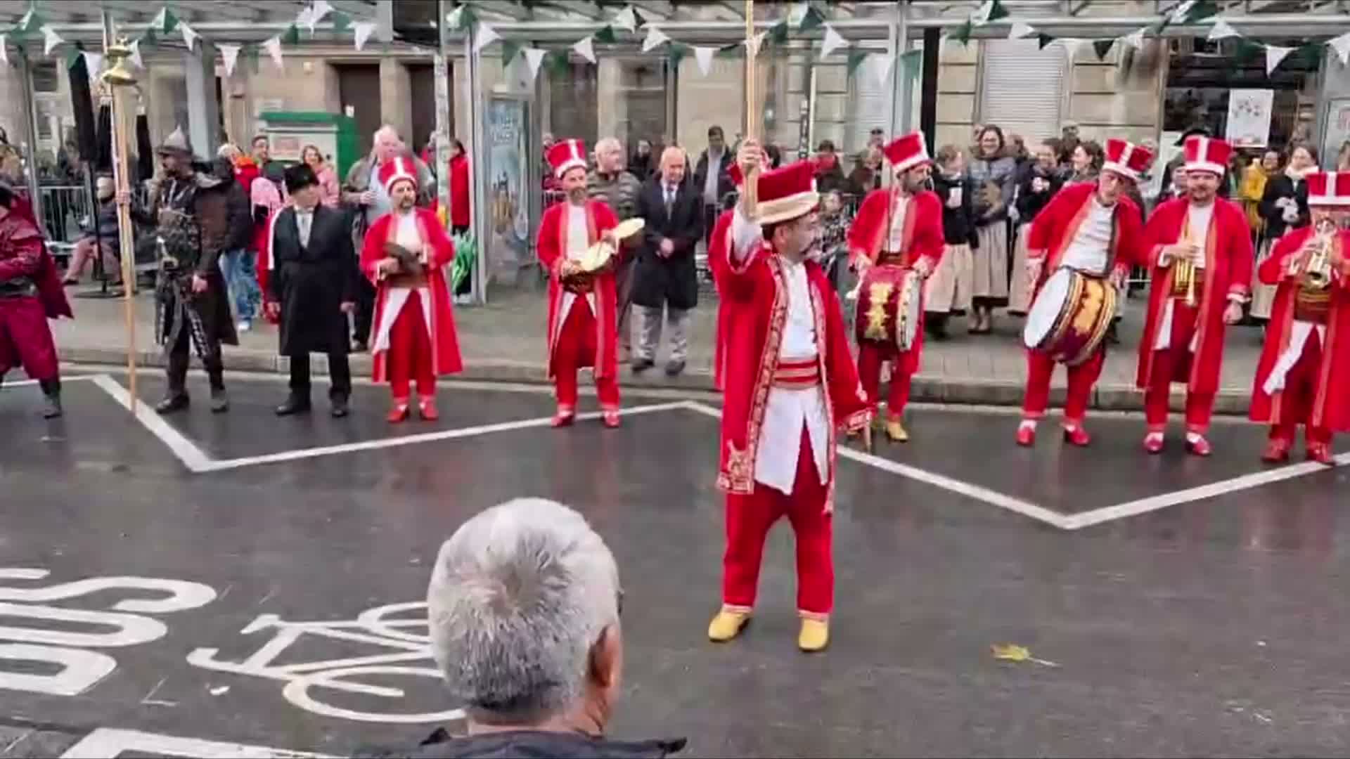 Fürth'ün 200 Yıllık Hasat Bayramı'nda Türk Toplumu Mehter Marşlarıyla Kortej Oluşturdu