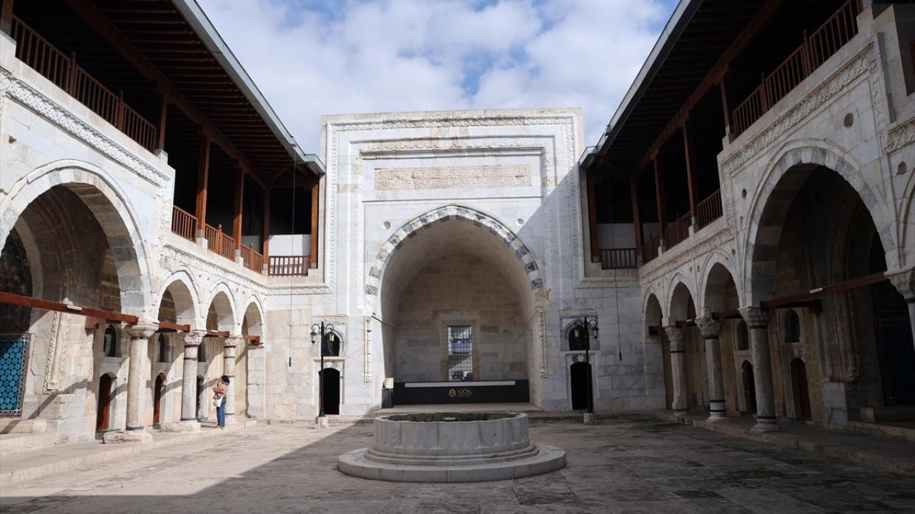 Sivas'taki 753 Yıllık Gök Medrese'nin Üç Boyutlu Dijital İkizi Oluşturuldu