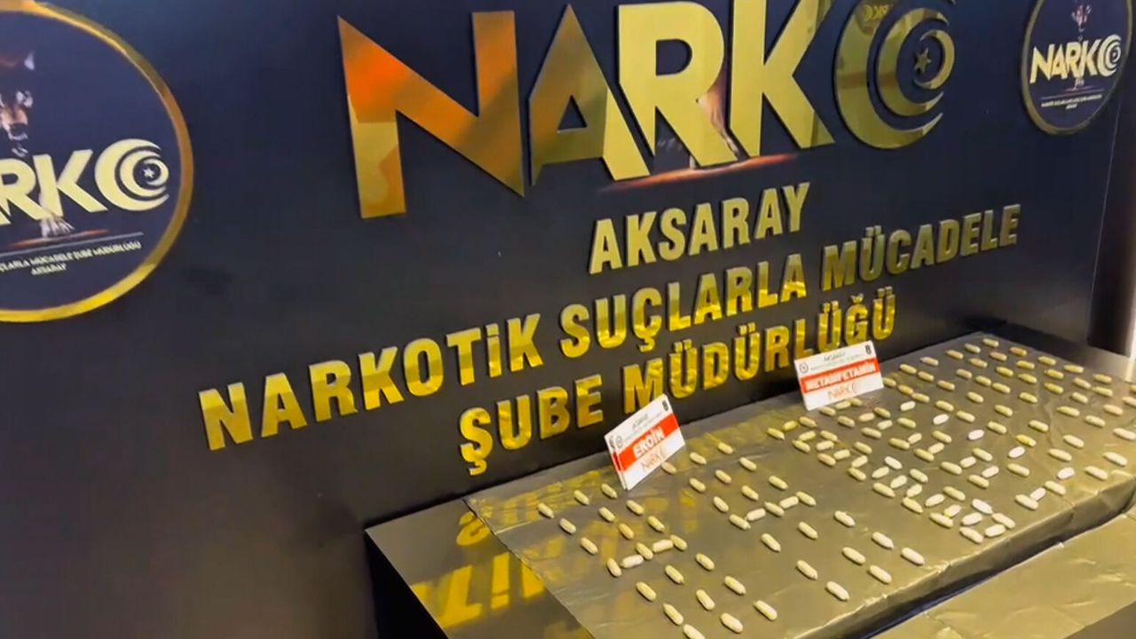 Aksaray'da 4 Uyuşturucu Kuryesi Midelerinde 155 Parça Eroin ve Metamfetaminle Yakalandı