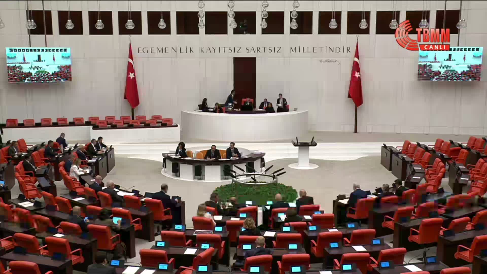 TBMM'de 'fon krizi' tartışması: Muhalefet iktidarı suçlarken AK Parti savunmaya geçti