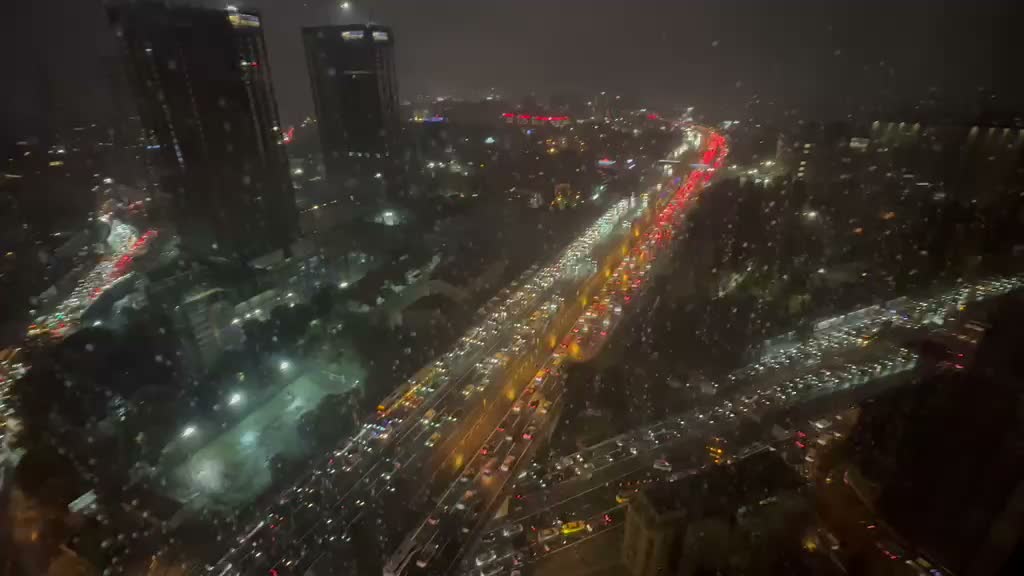 İstanbul Valiliği'nden iki kritik karar: Okullar 15 Ekim'de tatil, motosikletler gece 21.00'den itibaren trafiğe çıkamayacak