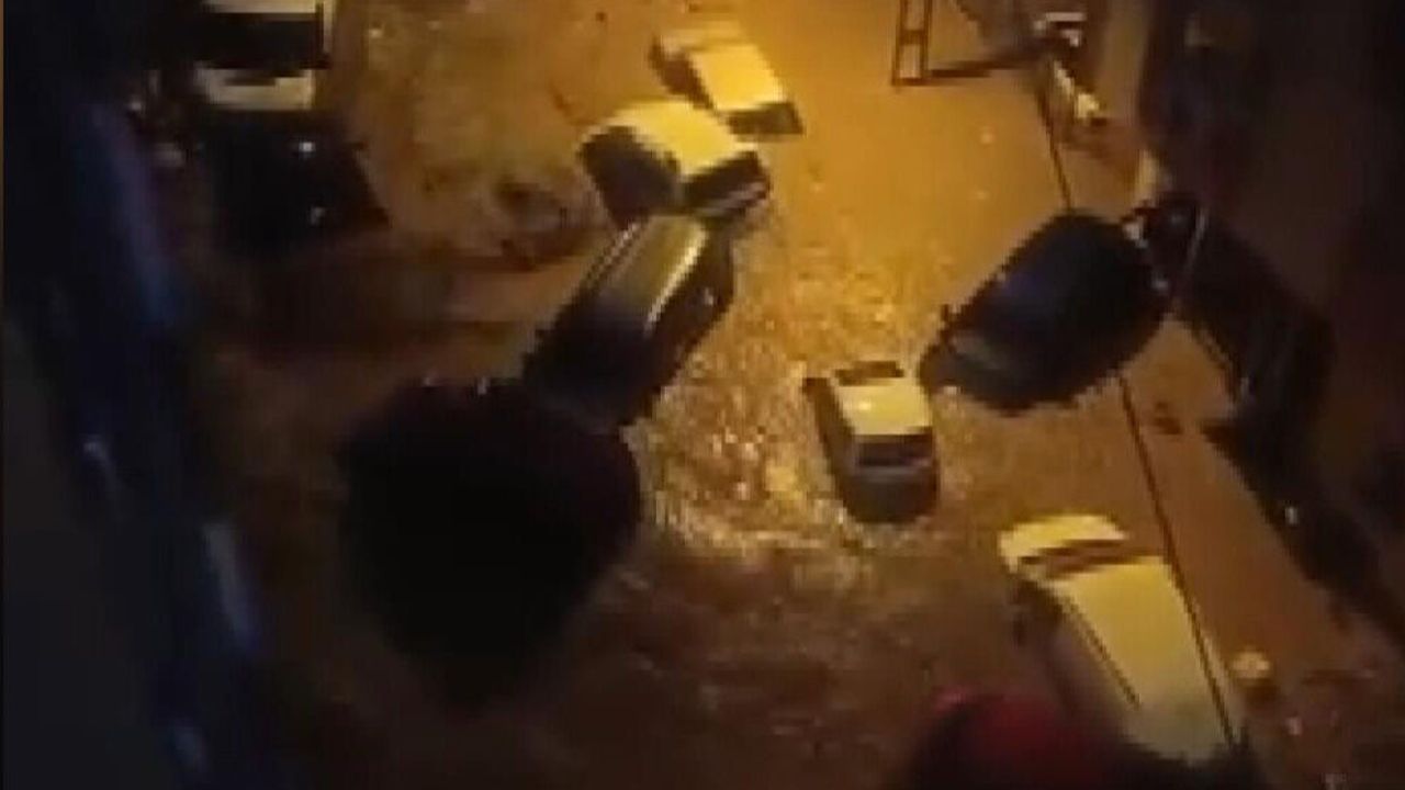 Şişli'de sel sularına kapılan kadın vatandaşların müdahalesiyle kurtarıldı