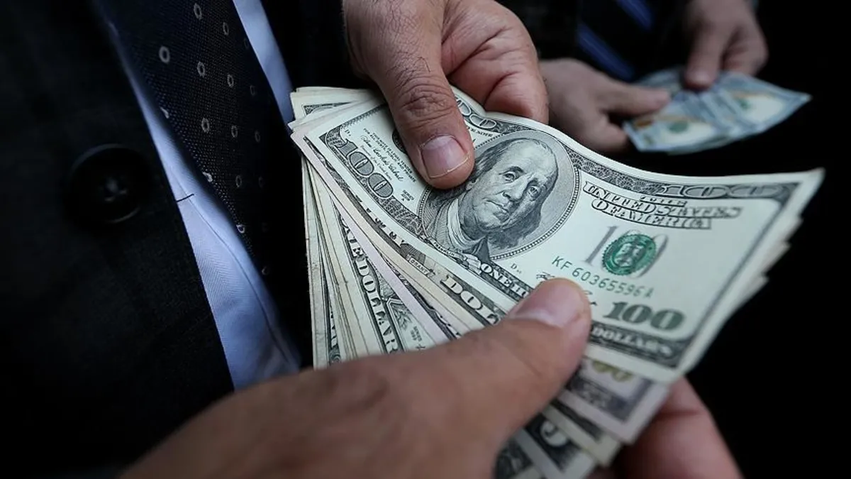 Yabancı yatırımcılar DİBS'e yöneldi: Bir haftada 451 milyon dolarlık alım