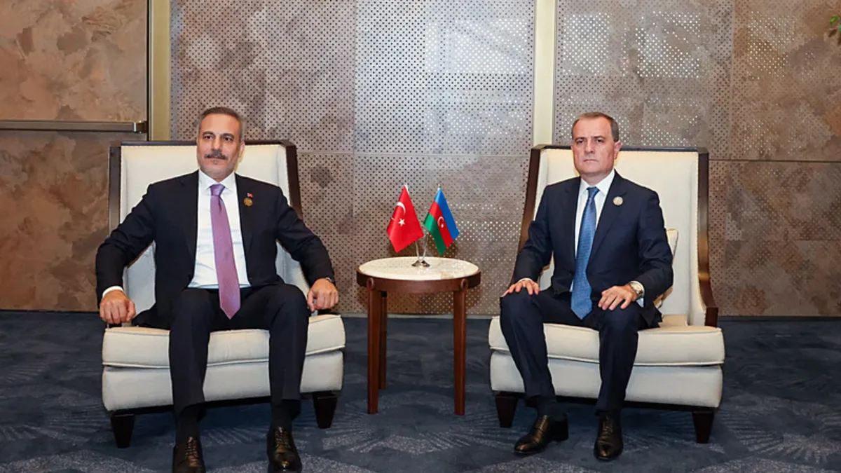 Bakan Fidan, CICA Zirvesi'nde Bayramov ile Bir Araya Geldi