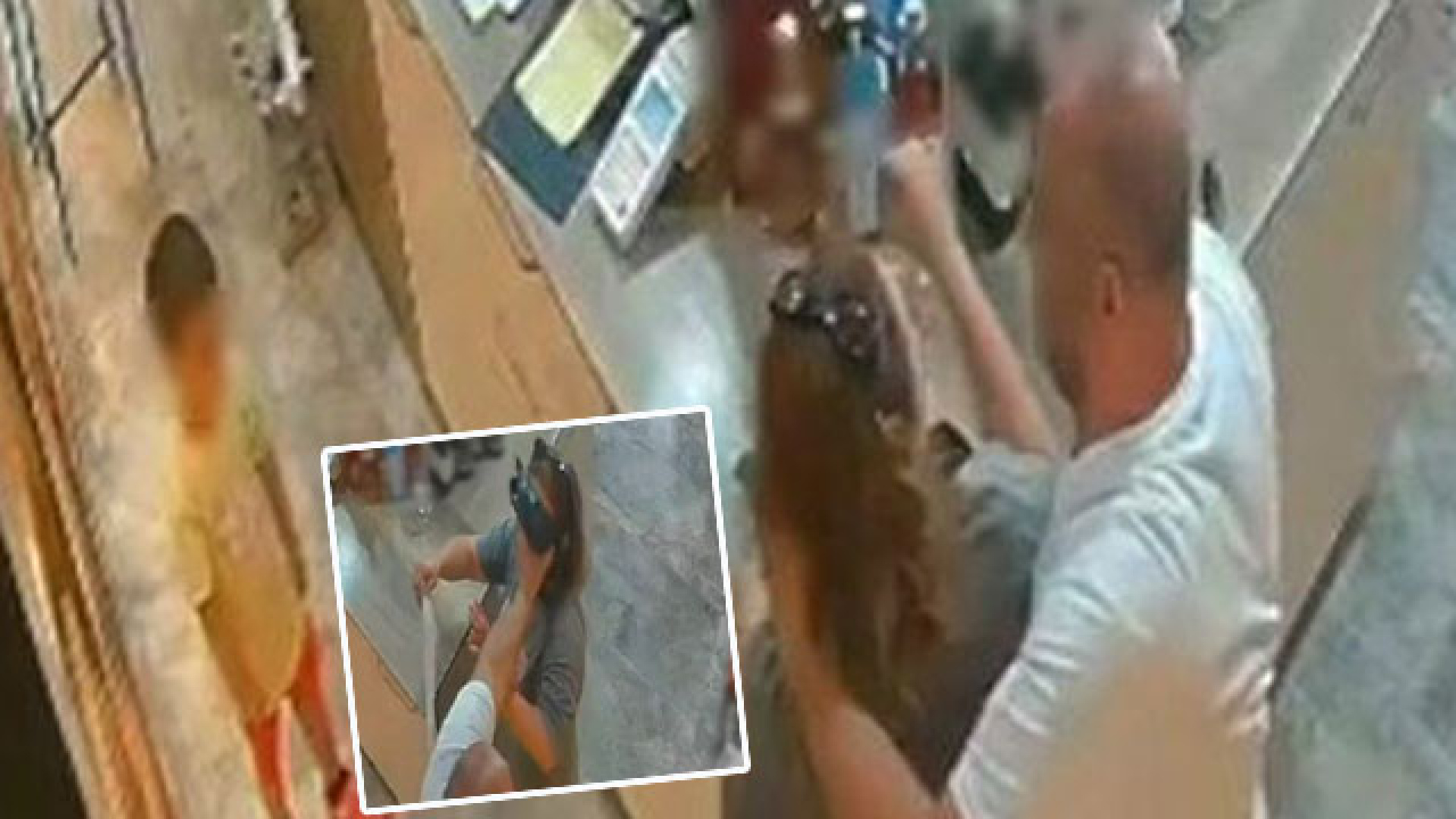 Çiğli'de Dehşet: Boşanma Kağıdını İmzalatmak İçin Karısını Çocuğunun Önünde Poşetle Boğmaya Çalıştı