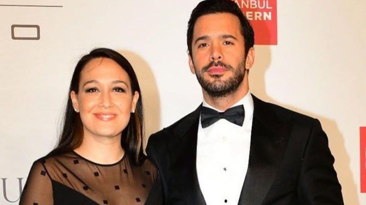 Barış Arduç, Eşi Gupse Özay'ın Film Galasında Duygusal Sözler Sarf Etti: '13 Yılda Her Şeyiyle Gurur Duyuyorum