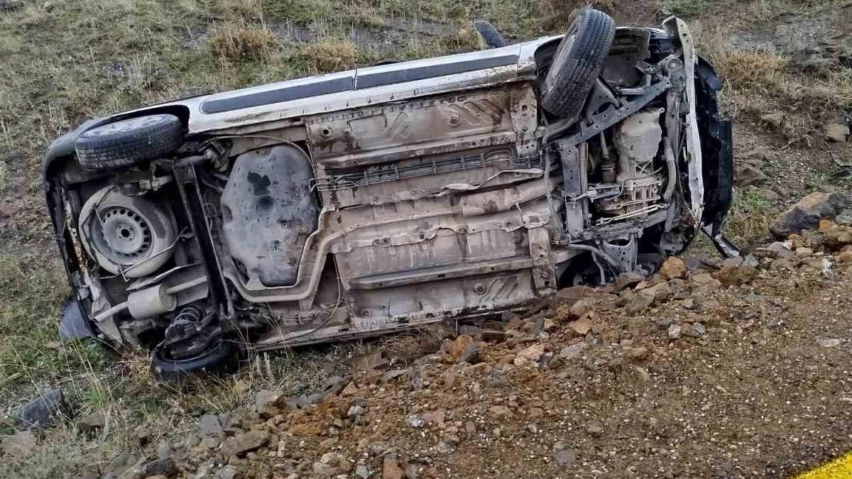 Takla Atan Otomobilde 2 Kişi Yaralandı