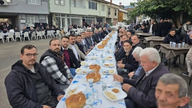 Bursa İnegöl'de Hayır Yemeğinde Gıda Zehirlenmesi: 53 Kişi Hastaneye Kaldırıldı