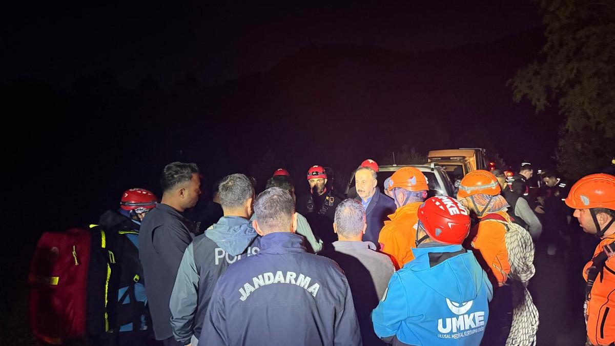 Yazılı Kanyon'da İHH ekibine acı haber: 1 ölü, 13 kişi mahsur