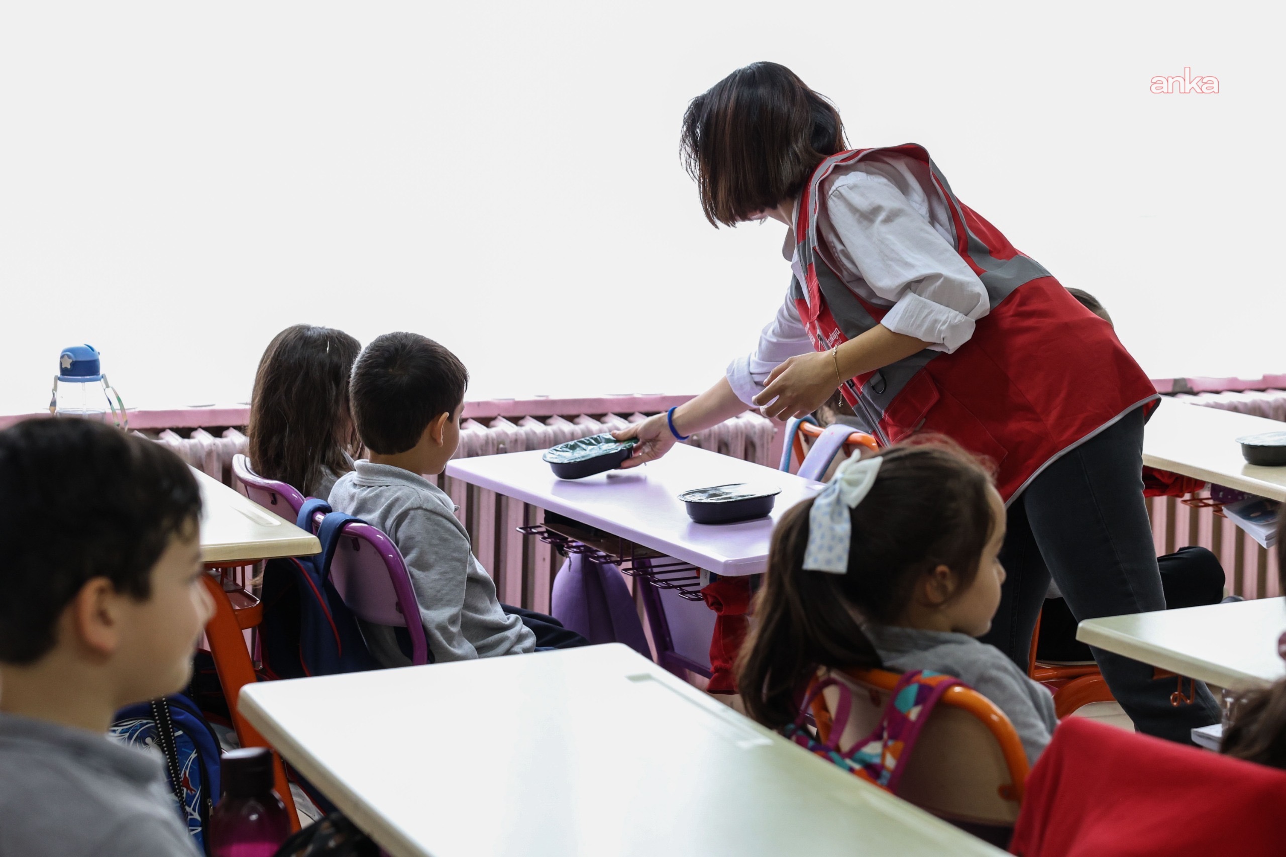 Çankaya Belediyesi 12 İlkokulda Bin 865 Öğrenciye Ücretsiz Öğle Yemeği Veriyor