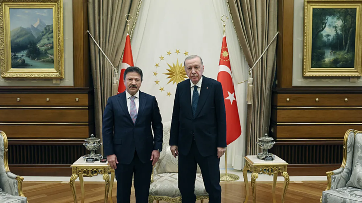 Erdoğan, TESK Genel Başkanı Mehmet Yiğiner'i Cumhurbaşkanlığı Külliyesi'nde kabul etti